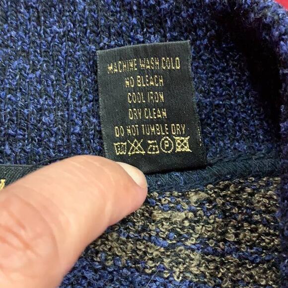 Bachrach Pullover Sweater - Picture 9 of 10